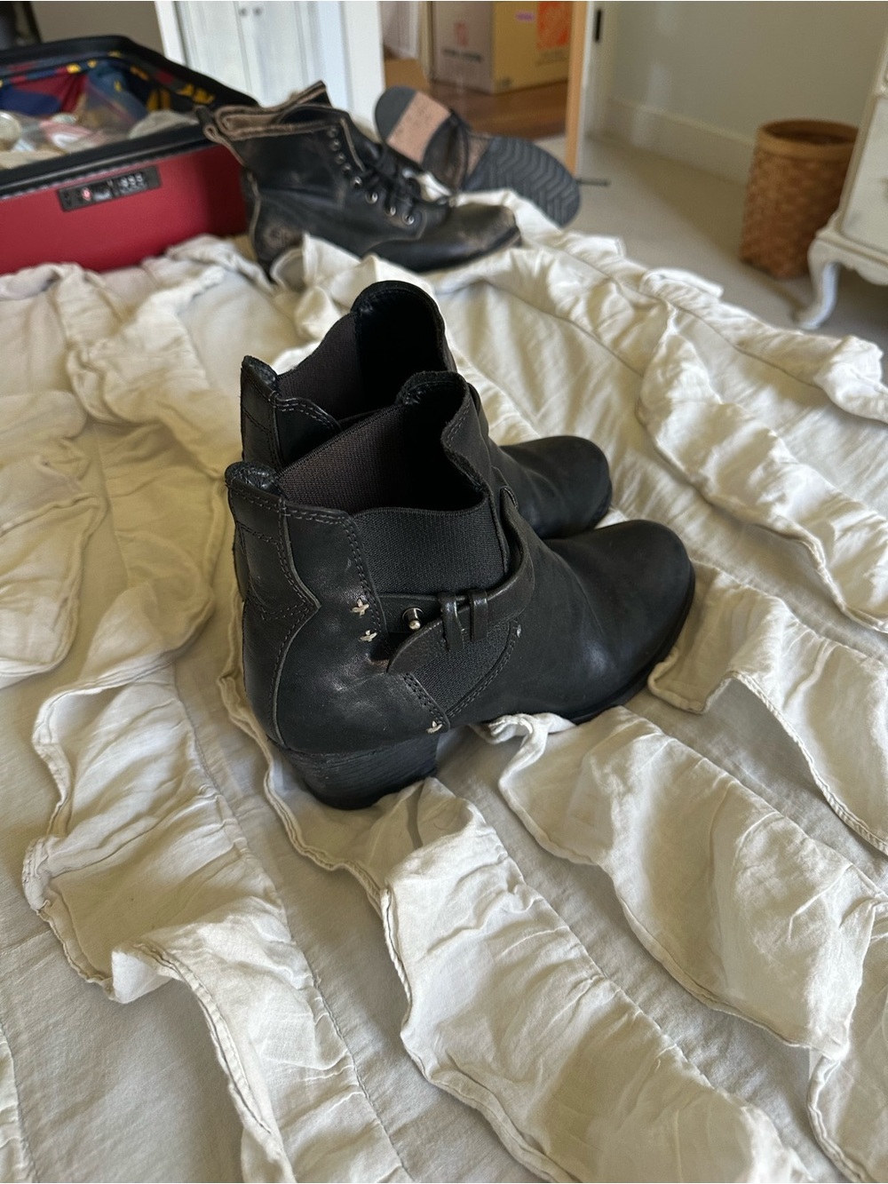 rag & bone Black Leather Ankle Booties